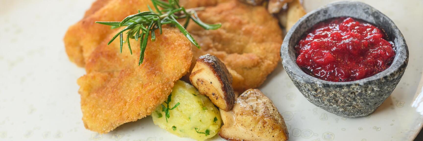 Restaurant Kupferdachl Gericht Lammschnitzel