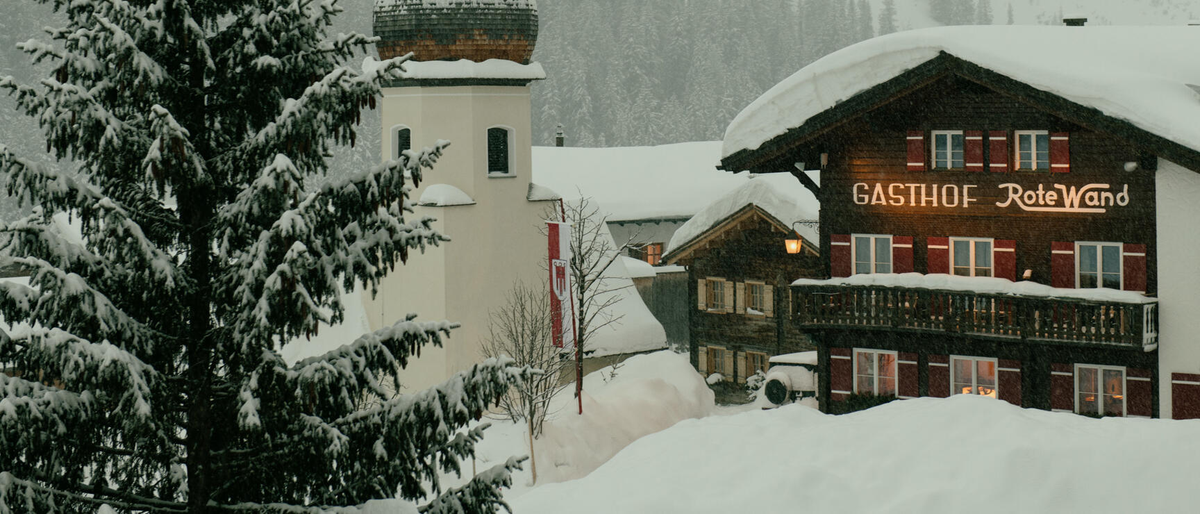 Rote Wand Außenaufnahme