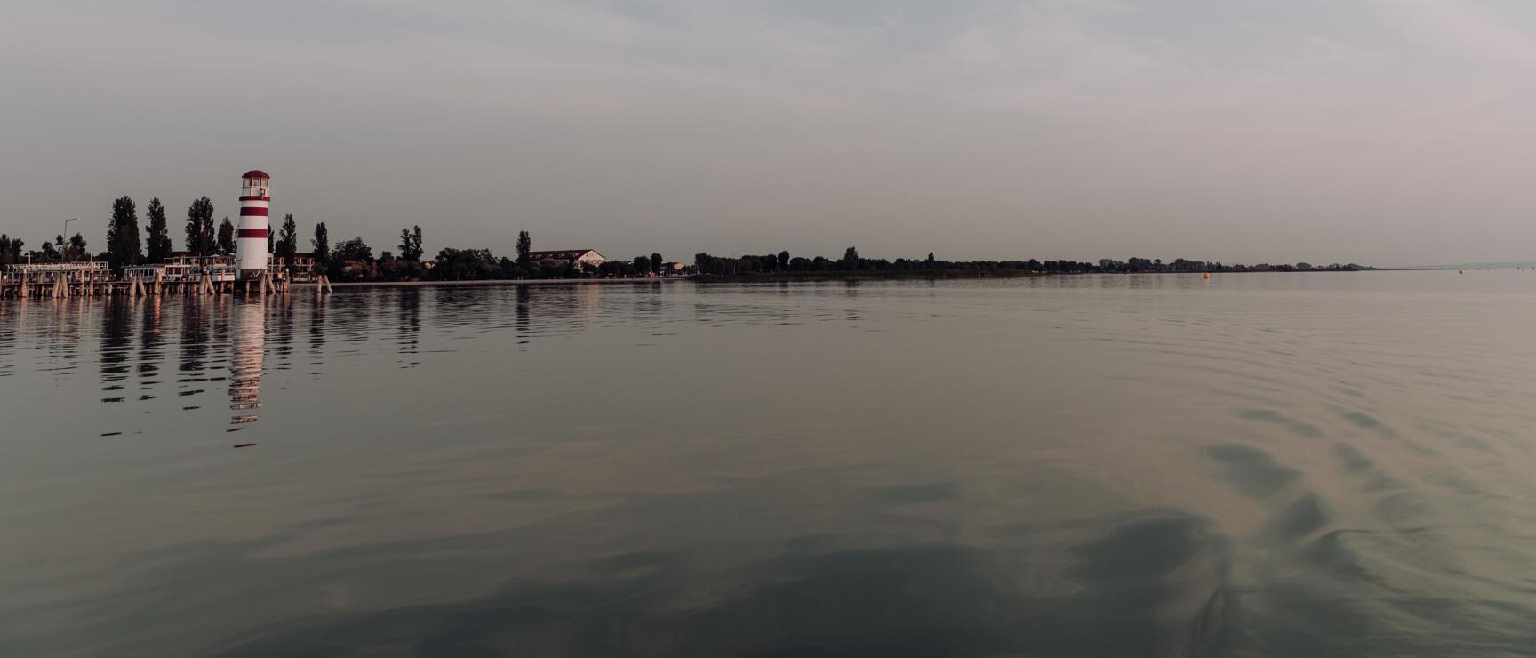 Podersdorfi világítótorony, kerékpkározás(E-Bike) a Fertő tónál