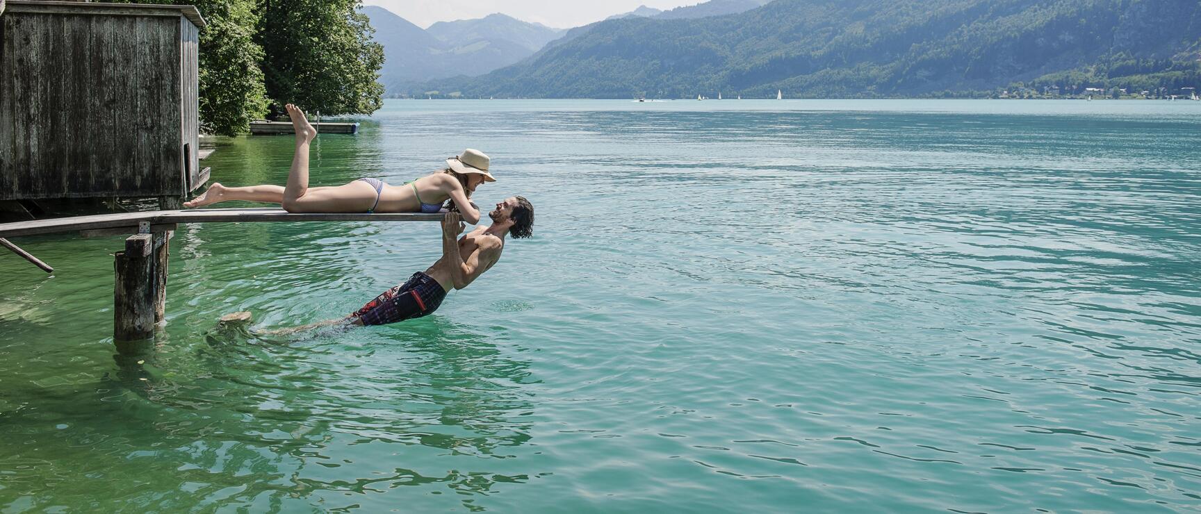 Kąpiel w jeziorze Wolfgangsee, St. Gilgen
