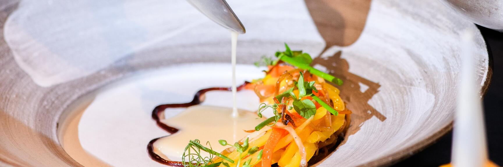 JOLA Restaurant Vegan Talfelspitz