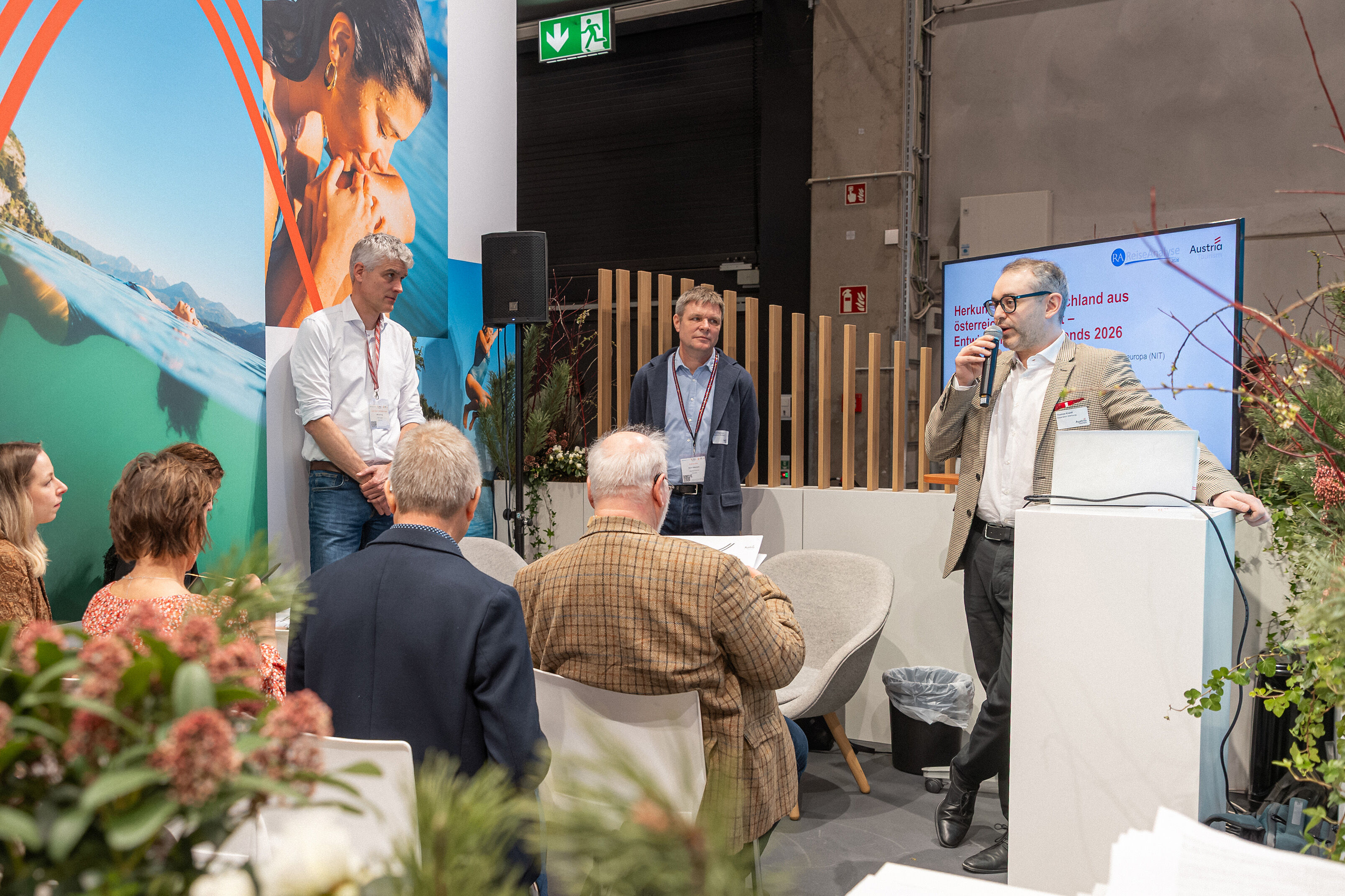 ITB 2026: Pressegespräch zum Markt Deutschland auf der ITB 2026; v.l.n.r.: Ulf Sonntag (Leiter des Instituts NIT), Sören Kliemann (Head of Market Deutschland der Österreich Werbung), Thomas Kreidl (Stv. Unternehmenssprecher); : ITB 2026Pressegespräch zum Markt Deutschland auf der ITB 2026; v.l.n.r.: Ulf Sonntag (Leiter des Instituts NIT), Sören Kliemann (Head of Market Deutschland der Österreich Werbung), Thomas Kreidl (Stv. Unternehmenssprecher)