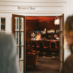 Elegant bar at the Hotel Bristol Vienna