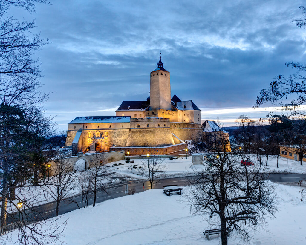 christmas market fortress Forchtenstein