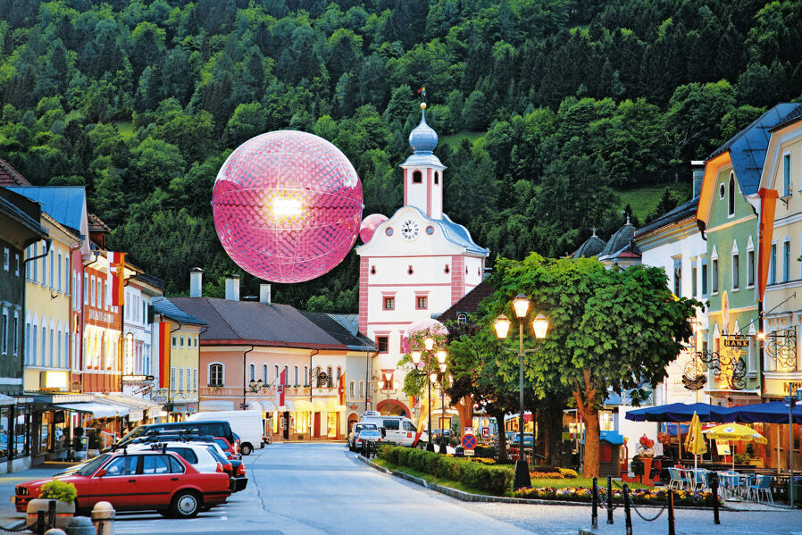 Alpe-Adria-Trail E10, Gmünd main square