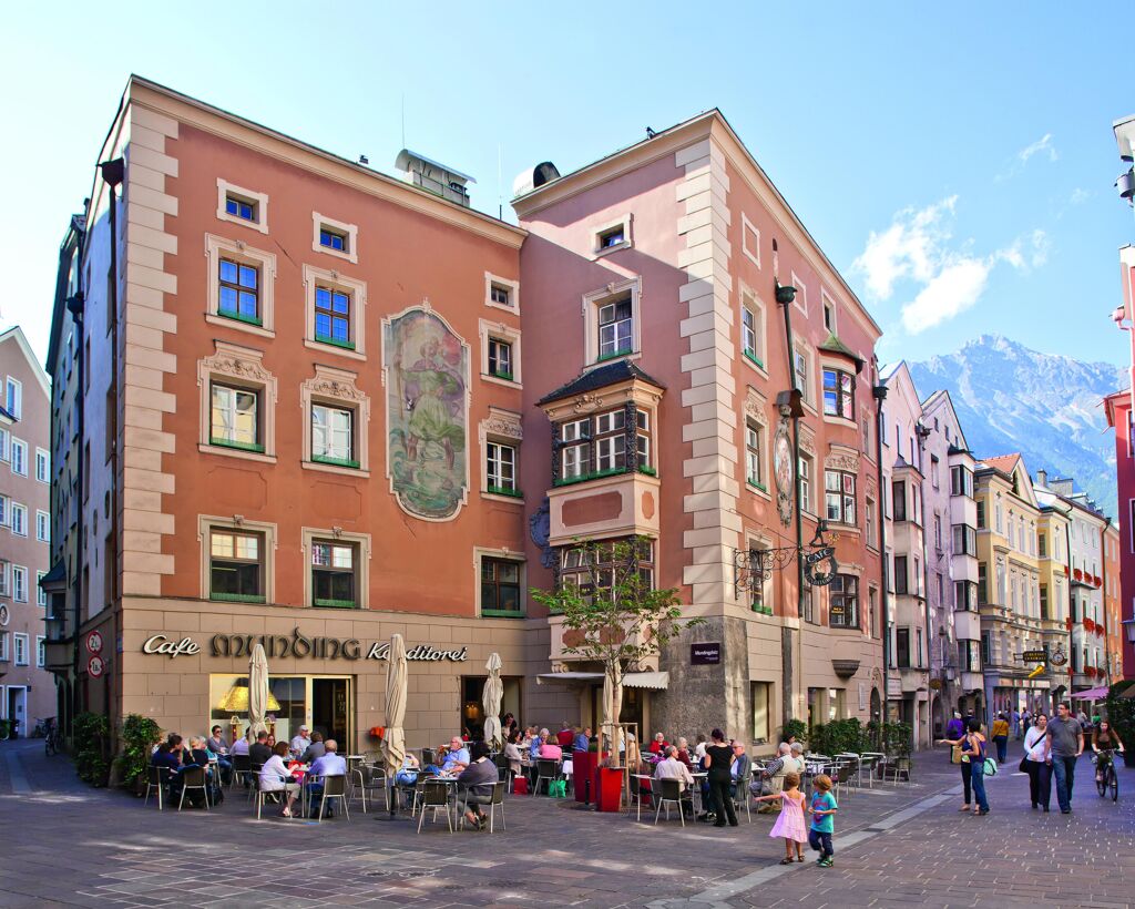 Innsbruck's old town - Café Munding