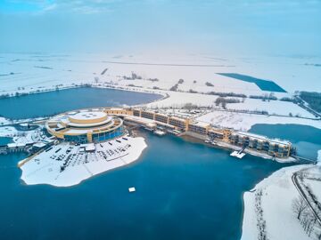 Außenaufnahme Winter, St. Martins Therme und Lodge