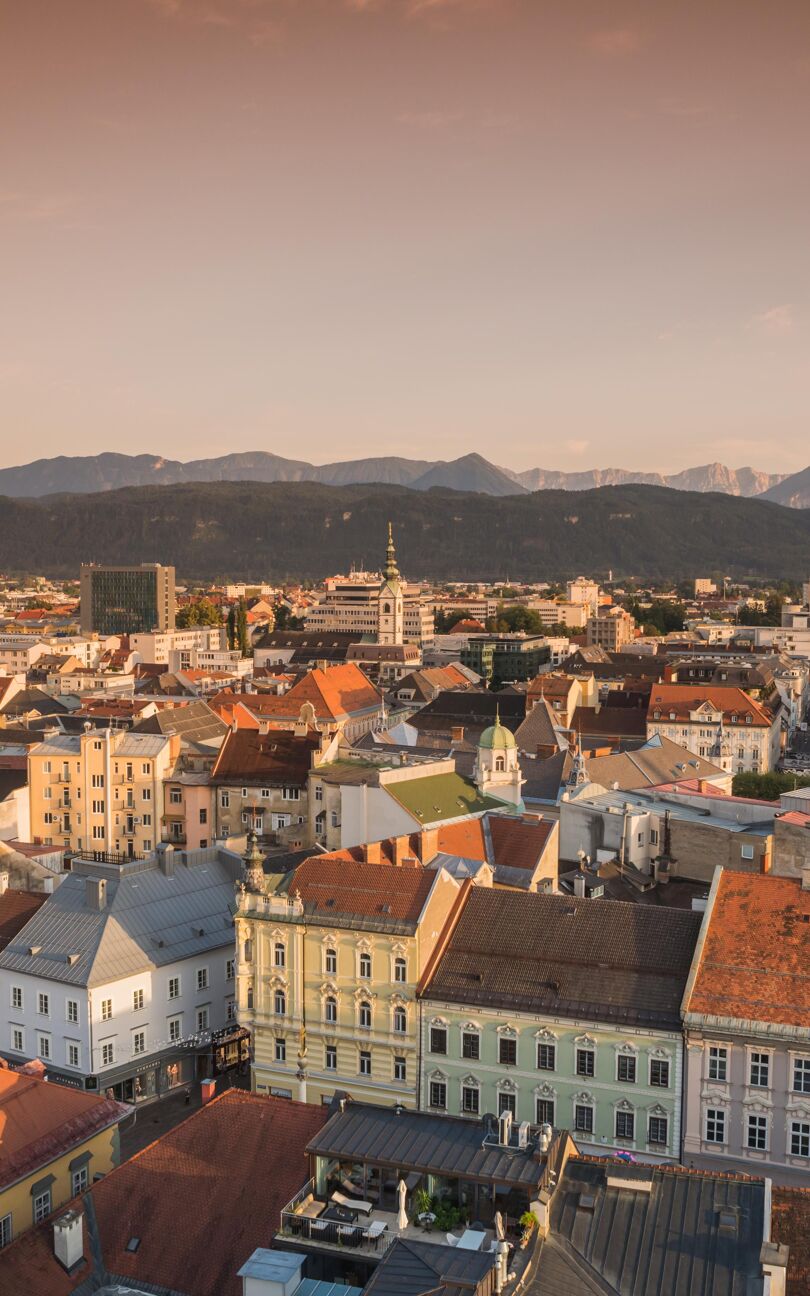 Panorama miasta Klagenfurt z wieży widokowej