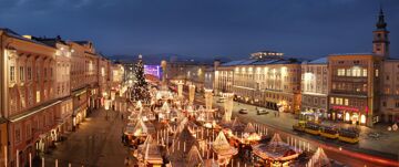 Christmas market on Linz's main square