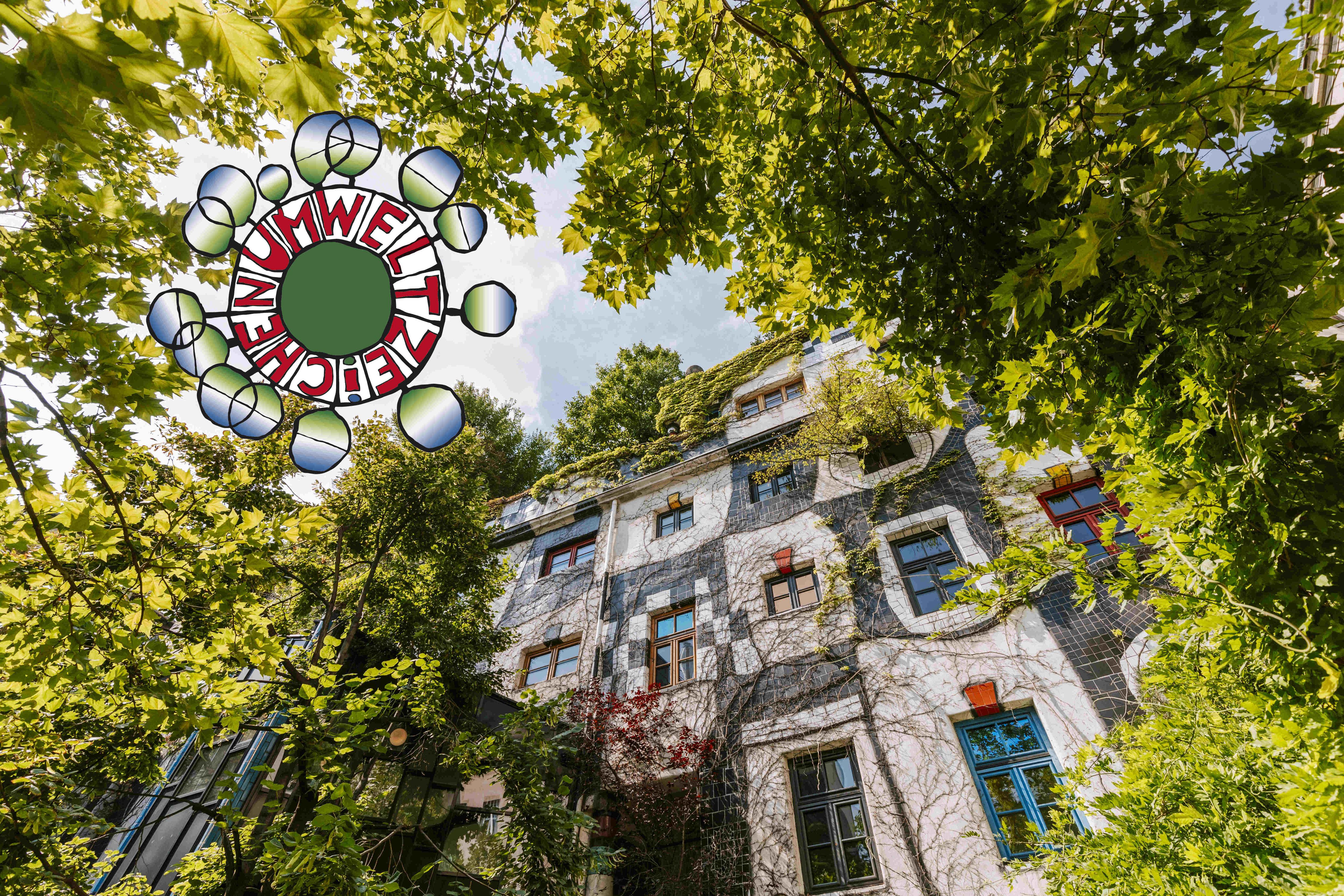 Das-Gruene-Museum-Fassade-des-