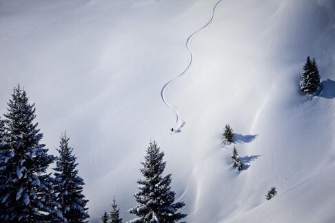 Off-piste skiing in the Skicircus Saalbach Hinterglemm Leogang Fieberbrunn