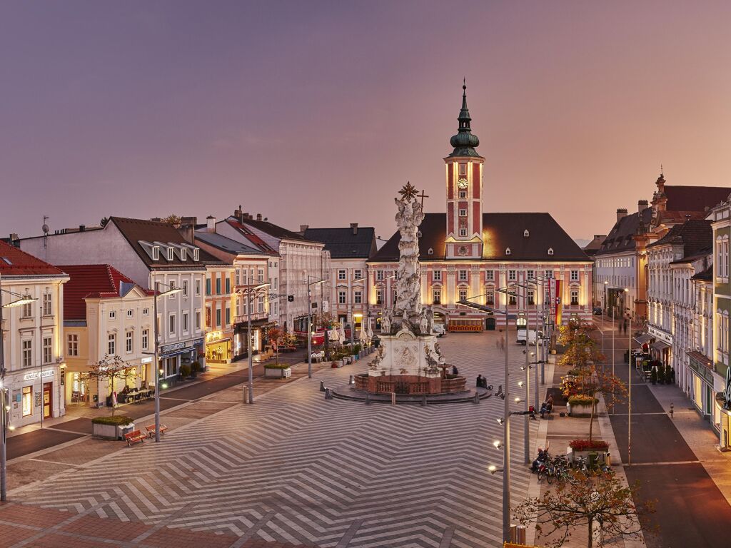 Hauptplatz St. Pölten bei Nacht