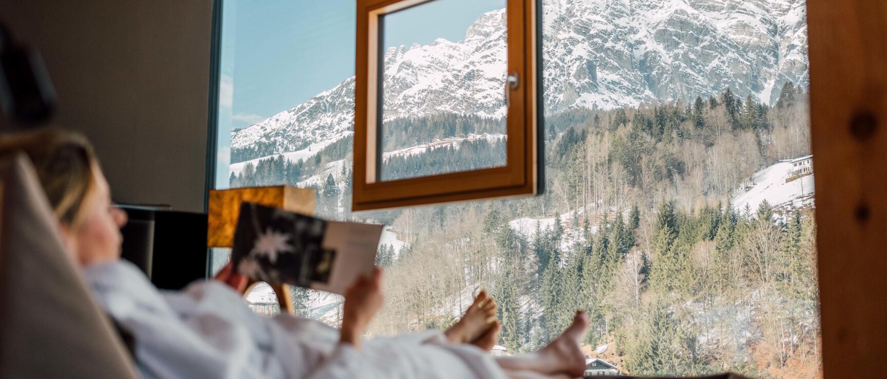 Hotel Der Löwe - a haven of peace Steinbergkino with a view of the Leogang mountains