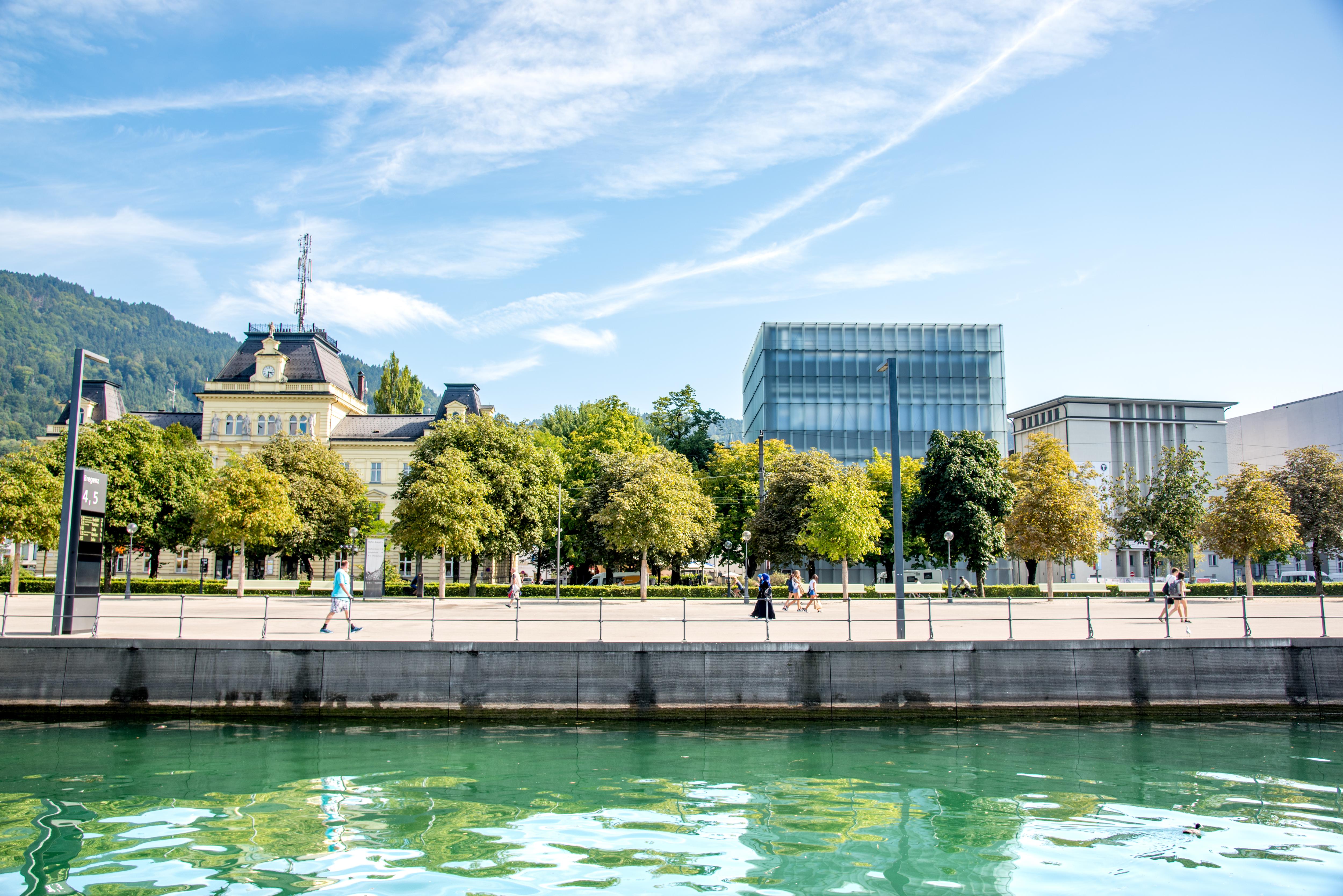 Konstmuseum och post i Bregenz