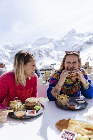 Kulinarik im Winter _ Skihütte Sportgastein