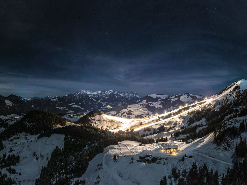 Night skiing Söll