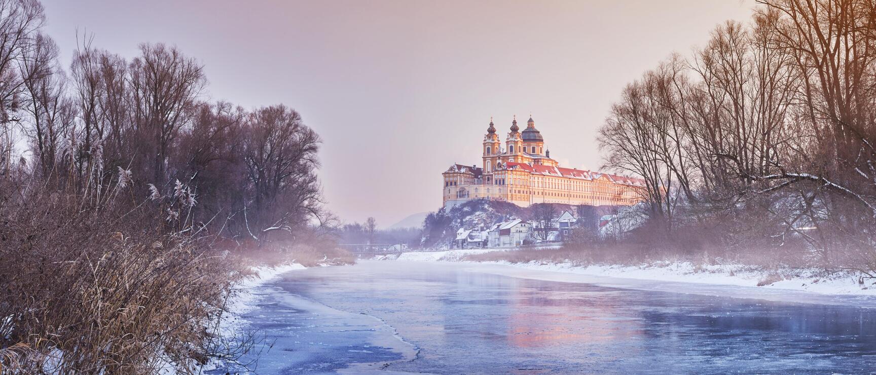 Stift Melk im Winter