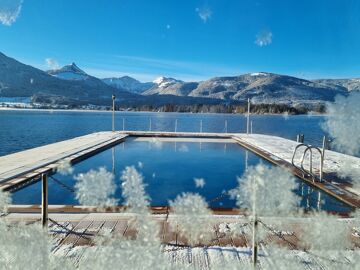 Pool crystals, Winter in hotel Weisses Rössl