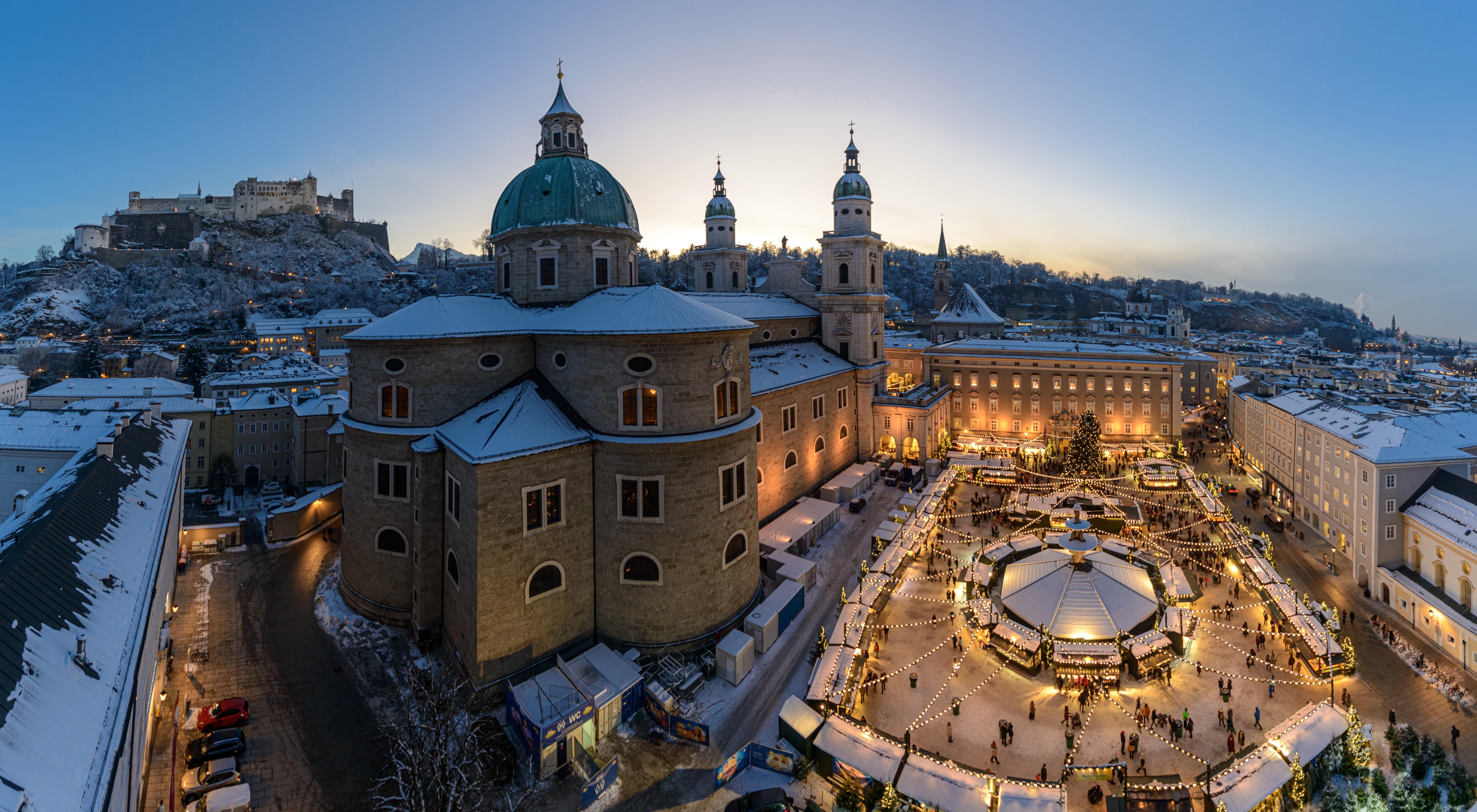 Salzburger Christkindlmarkt am Dom- und Residenzplatz