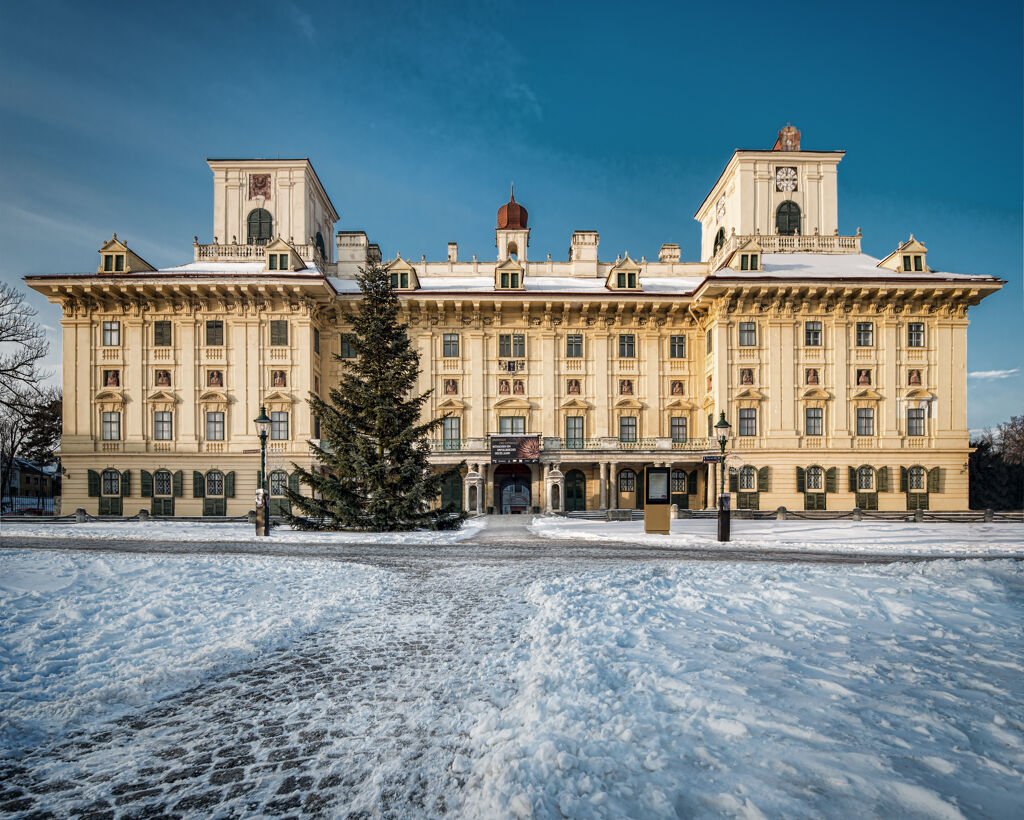 Zamek Esterházy w Eisenstadt zimą