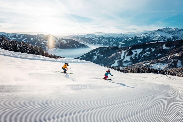 Ski´n´Brunch skiing at sunrise on Schmittenhöhe