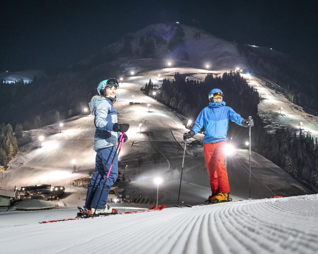 Nočná lyžovačka v obci Söll v stredisku SkiWelt Wilder Kaiser - Brixental