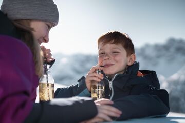 Jazda na nartach z rodziną am Ahorn, Zillertal