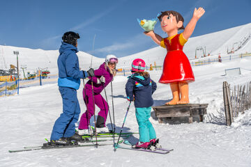 Síelés a Falkert síterepen, a Heidi Alm síparkban