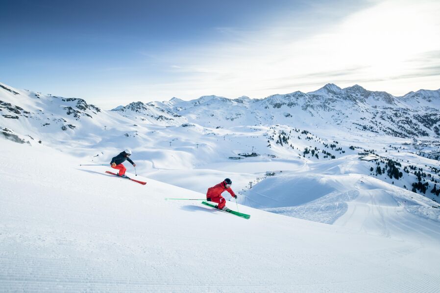 Narciarze w Obertauern