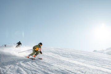 Skifahrer auf der Piste