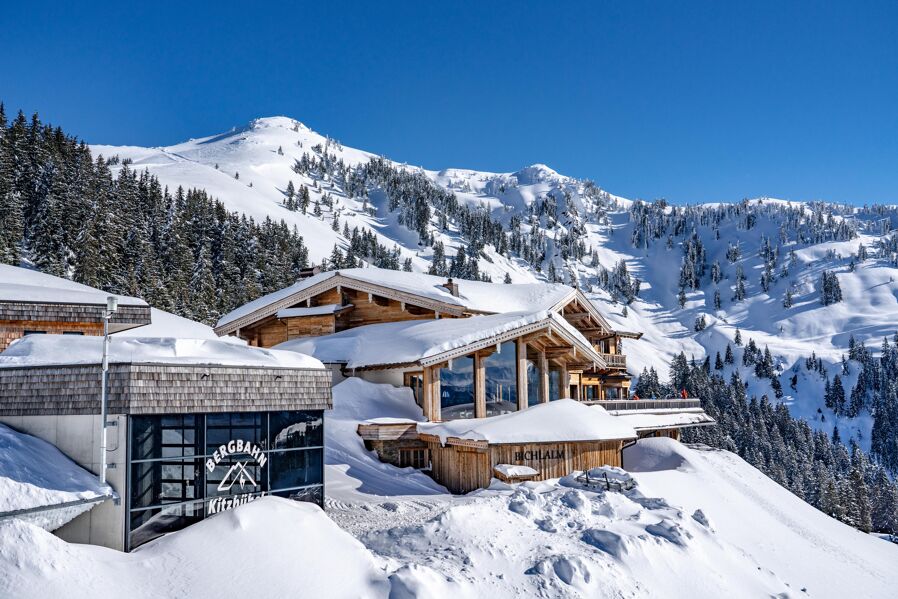 Skihütte Bichlalm im Winter