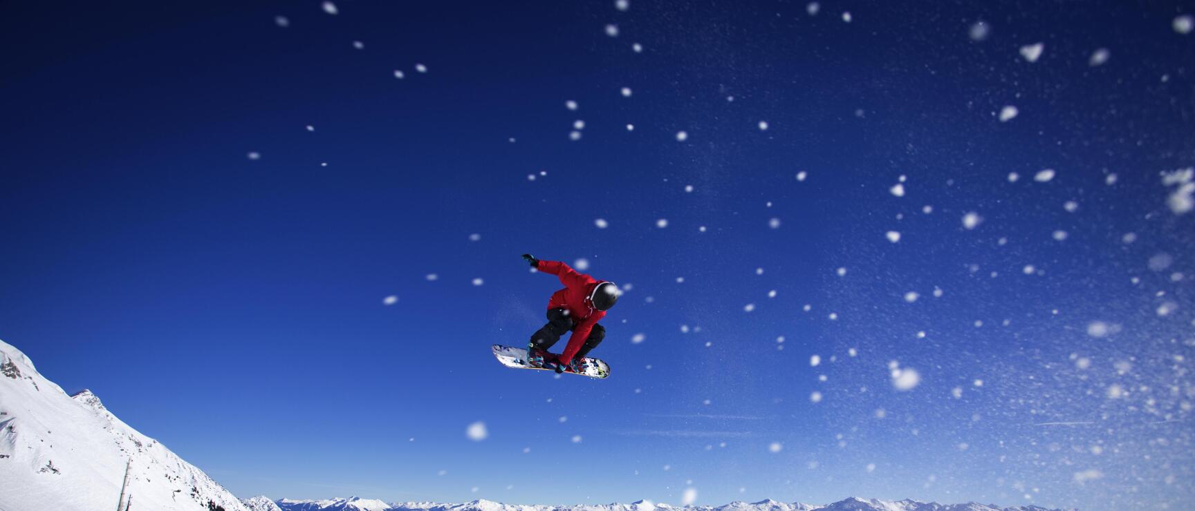 Snowboarding in a funpark near Innsbruck