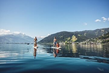 Stand-up paddling at Lake Zell