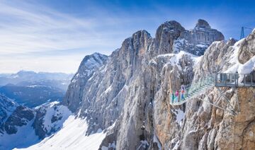 Treppe ins Nichts am Dachstein