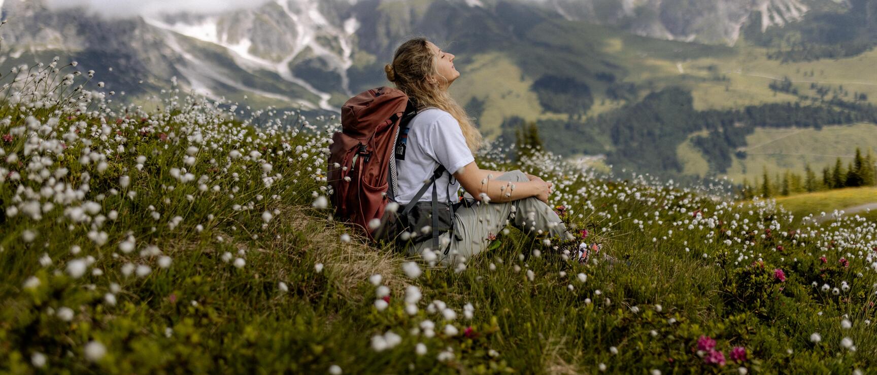Eine Wanderauszeit in den besten alpinen Wanderhotels garantiert belebende Bergluft und traumhafte Ausblicke.
