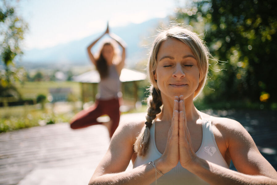 Yoga am wald.deck